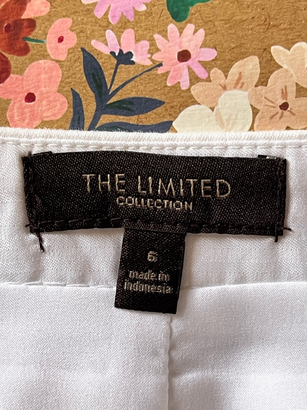 The Limited white lined pencil skirt 6 - Picture 3 of 5